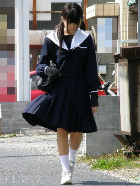 芋セラ女子中学生芋セーラー服盗撮投稿画像305枚 