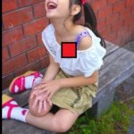 【胸チラ盗撮】貧乳すぎて浮きブラから乳首が見えちゃった素人女子画像35枚！