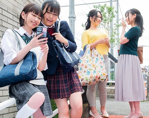 2組の母娘を同時にレ×プ