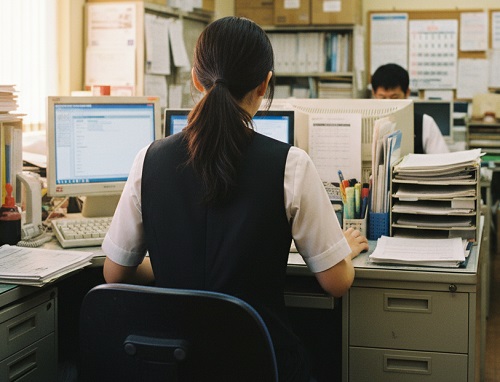 事務員エロ動画