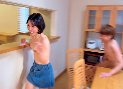 中出し鬼ごっこ