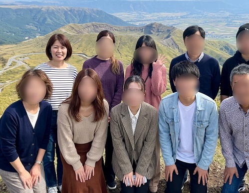 社員旅行クンニ熟女